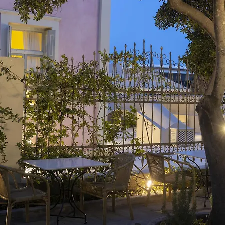 Ξενοδοχείο Aria Lito Mansion 4*
